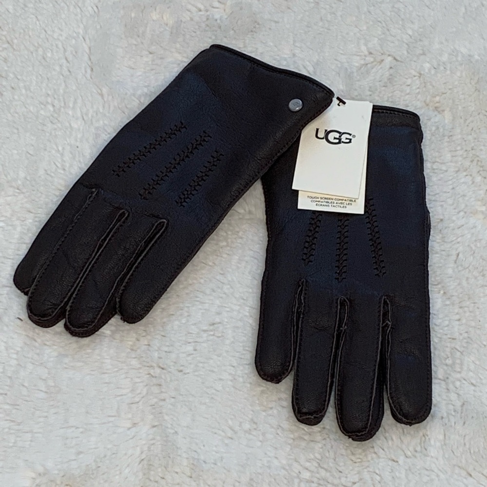UGG’S BROWN LEATHER GLOVES